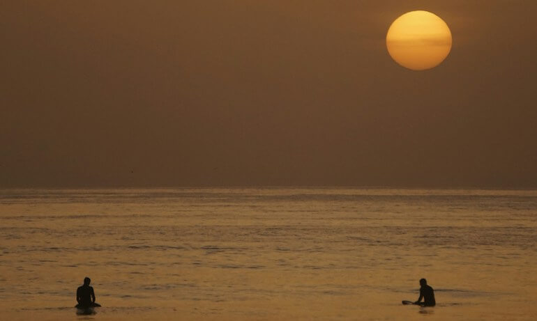 Sunset session surf 